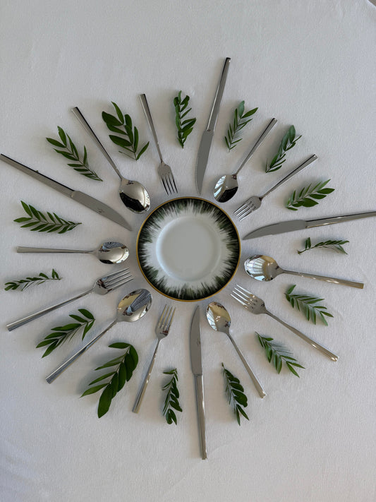 Vela Flatware - 5 Piece Set